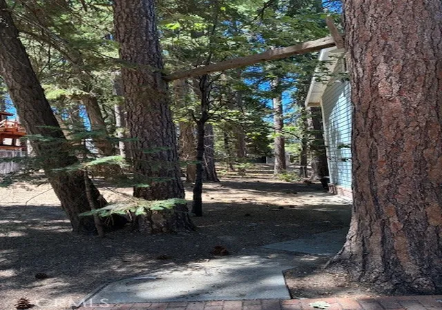 18th image of 32079 Fern, Running Springs, CA 92382 | MLS# OC26004821