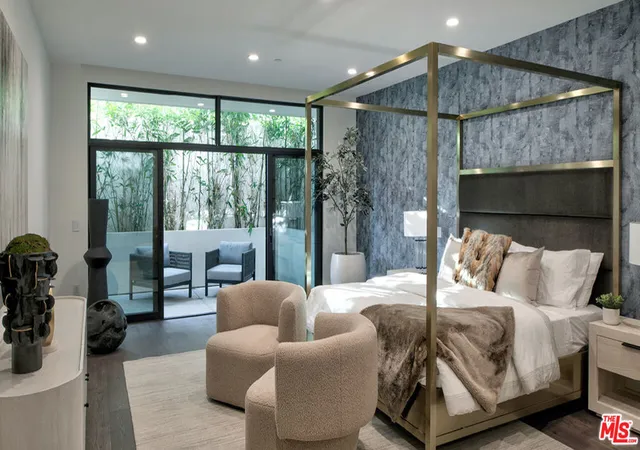 5th image of 425 N Palm Dr #102, Beverly Hills, CA 90210 | MLS# 25630999