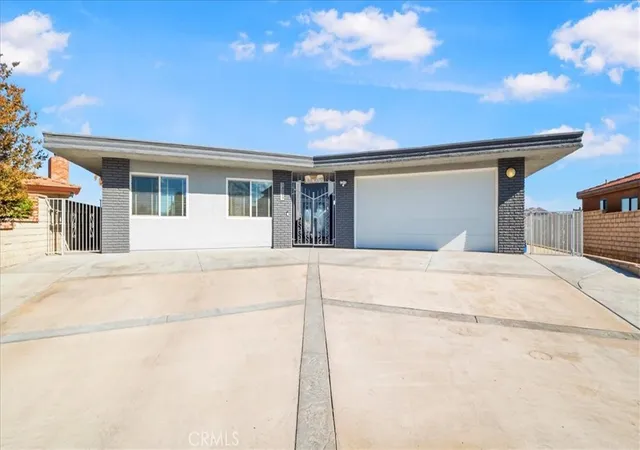 Homes for sale in Victorville, CA | 18099 Mariner, Victorville, CA 92395 | MLS# IV26005906