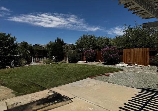 35th image of 20404 Half Moon Ct, Apple Valley, CA 92308 | MLS# HD26004752