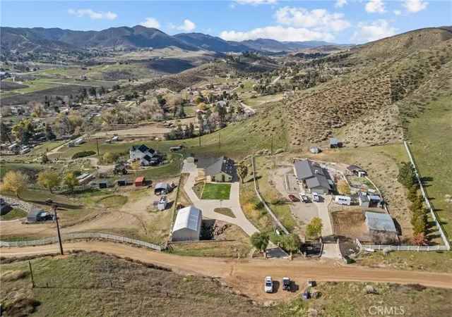 3rd image of 40647 Shallow Springs, Leona Valley, CA 93551 | MLS# SR26005615