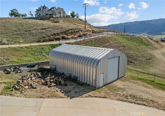 4th image of 40647 Shallow Springs, Leona Valley, CA 93551 | MLS# SR26005615