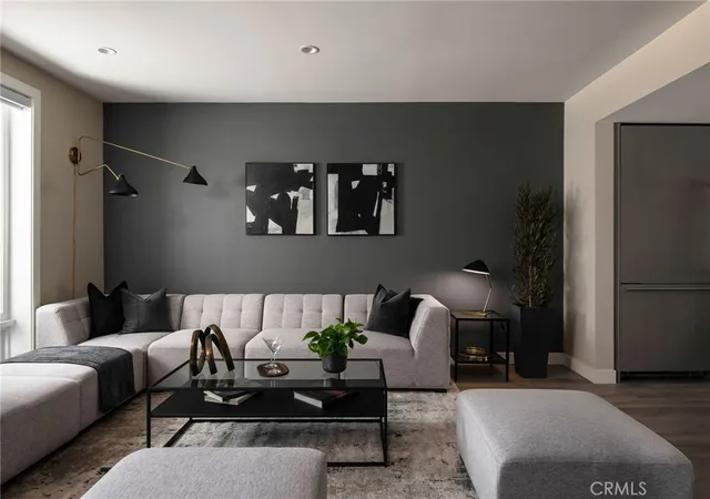 Photo 4 of Sale Pending at 380 Cordova St #505, Pasadena, CA 91101 | MLS# PF26006504 | Listing updated on 2026-09-30