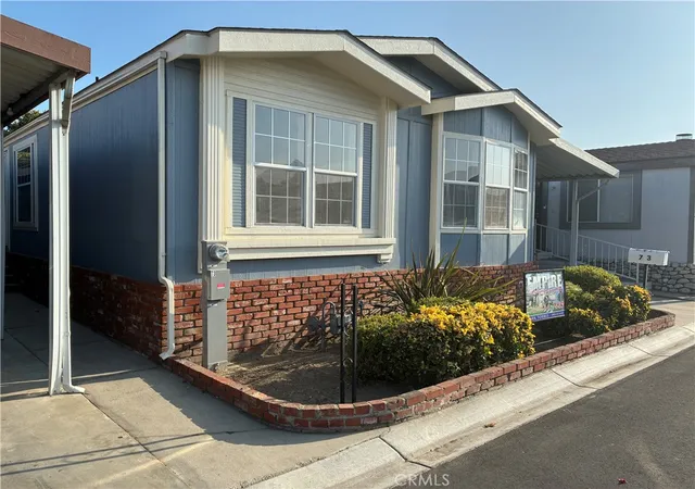 Photo 3 of Manufactured home for sale at 19127 Pioneer #73, Artesia, CA 90701 | MLS# PW26006313 | Listing updated on 2026-09-19