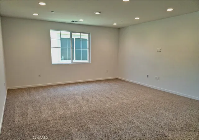 Listing Photo 5 - Condo for sale in building located at 31351 Siskiyou Ct, Winchester, CA 92596