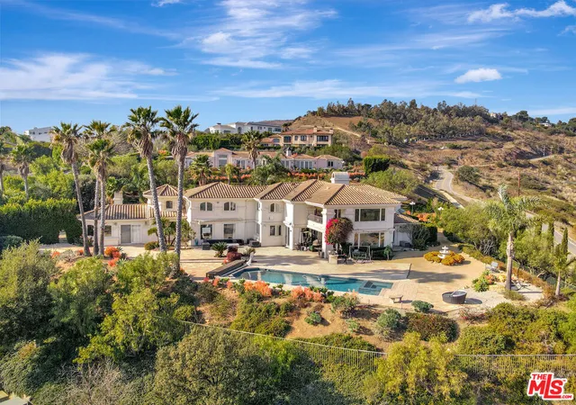 Photo 2 of Mansion for sale at 27425 Calicut Rd, Malibu, CA 90265 | MLS# 26634061 | Listing updated on 2026-09-24