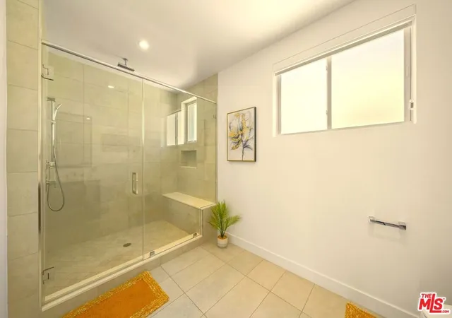 3rd image of 497 N St Andrews Pl, Los Angeles, CA 90004 | MLS# 26636299