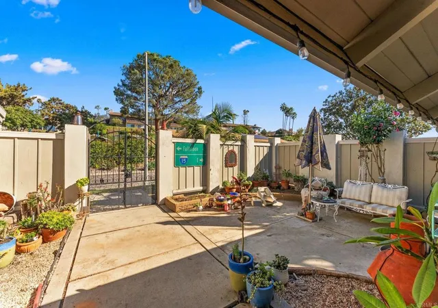 Homes for sale in Bonsall, CA | 32 Via Casitas, Bonsall, CA 92003 | MLS# NDP2600350