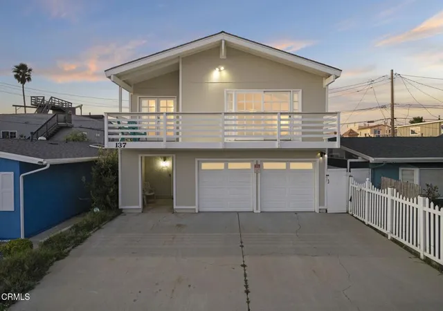 Homes for sale in Oxnard, CA | 137 Santa Monica Ave, Oxnard, CA 93035 | MLS# V1-34052
