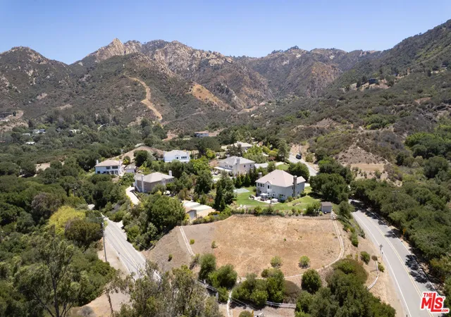 Homes for sale in Calabasas, CA | 25755 Piuma Rd, Calabasas, CA 91302 | MLS# 26636423