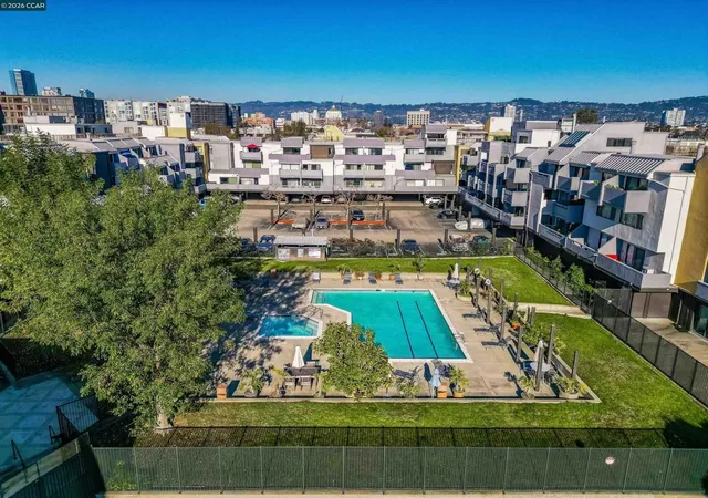 2nd image of 1 Embarcadero W, Oakland, CA 94607