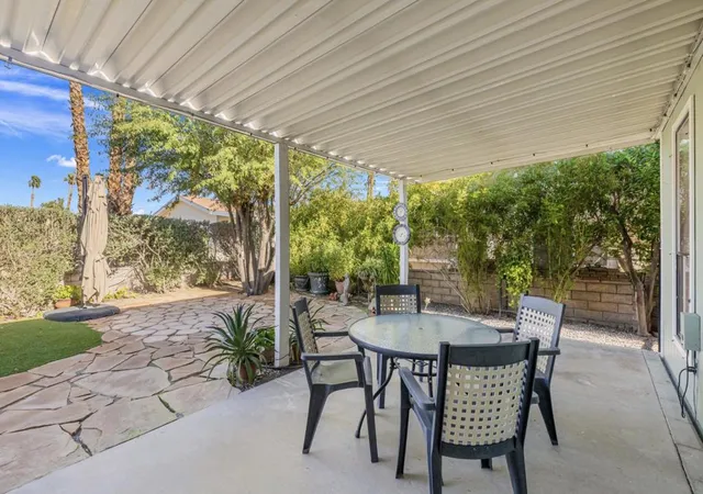 2nd image of 73450 Country Club Dr #192, Palm Desert, CA 92260 | MLS# 219141244DA