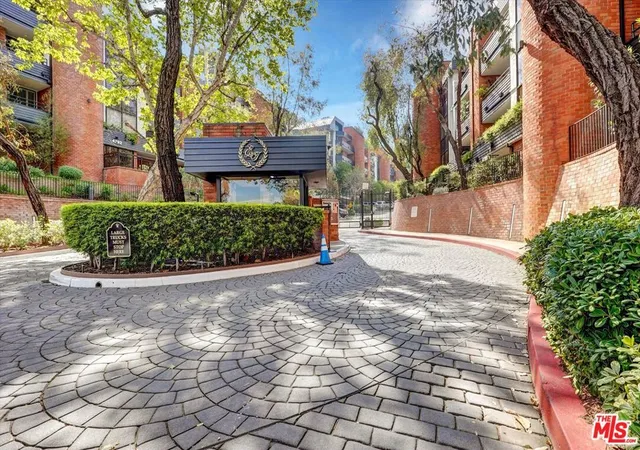 Homes for sale in Encino, CA | 4752 Park Encino Ln #212, Encino, CA 91436 | MLS# 26633045