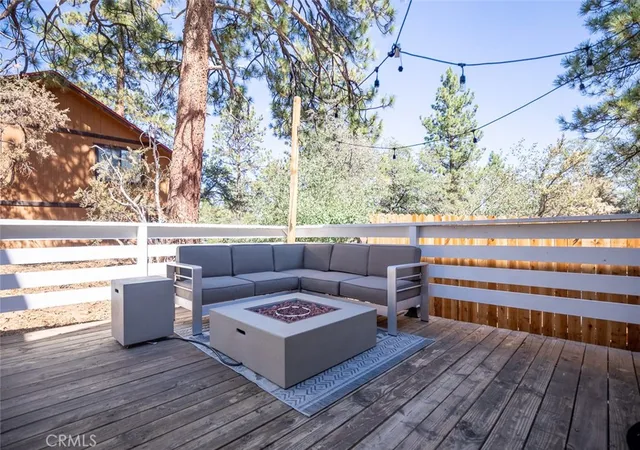 Photo 2 of Single family home for sale at 846 Maple Ln, Sugarloaf, CA 92386 | MLS# SR26007729 | Listing updated on 2026-05-07