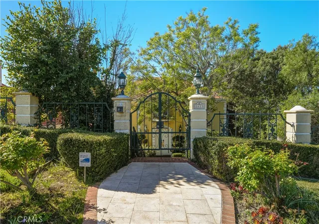 Homes for sale in Palos Verdes Estates, CA | 1413 Via Castilla, Palos Verdes Estates, CA 90274 | MLS# PV26000560