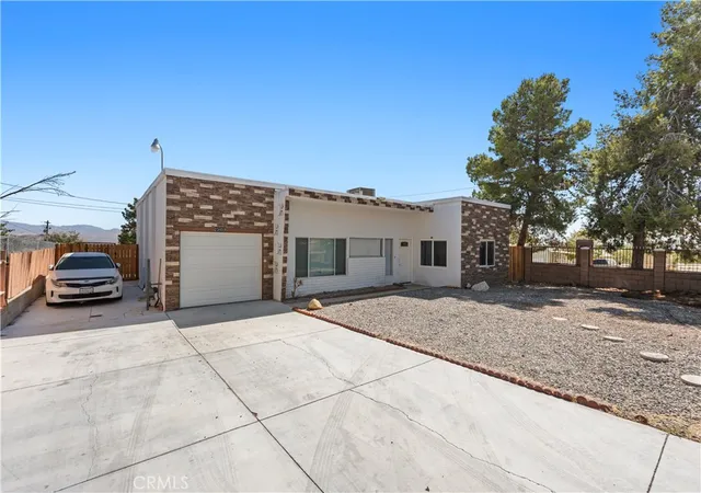Photo 2 of Single family home for sale at 23859 South Rd, Apple Valley, CA 92307 | MLS# HD26008429 | Listing updated on 2026-01-26
