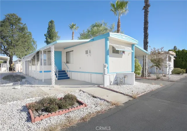 Photo 1 of Manufactured home for sale at 725 W Thornton #41, Hemet, CA 92543 | MLS# SW26008454 | Listing updated on 2026-04-13