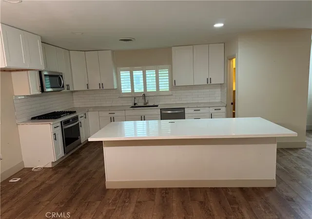 Homes for sale in Bakersfield, CA | 3321 Jade, Bakersfield, CA 93306 | MLS# FR26008560