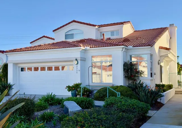 Listing Photo 1 - Condo for sale in building located at 2335 Cartegena Wy, Oceanside, CA 92056