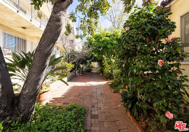 Homes for sale in Santa Monica, CA | 1427 Euclid St, Santa Monica, CA 90404 | MLS# 26637121