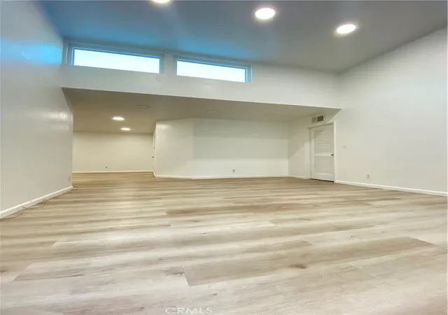 2nd image of 18645 Hatteras St #278, Tarzana, CA 91356 | MLS# SR26008446