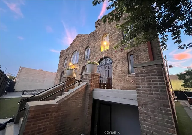 2nd image of 606 E 6th St, Los Angeles, CA 90021 | MLS# WS26009741