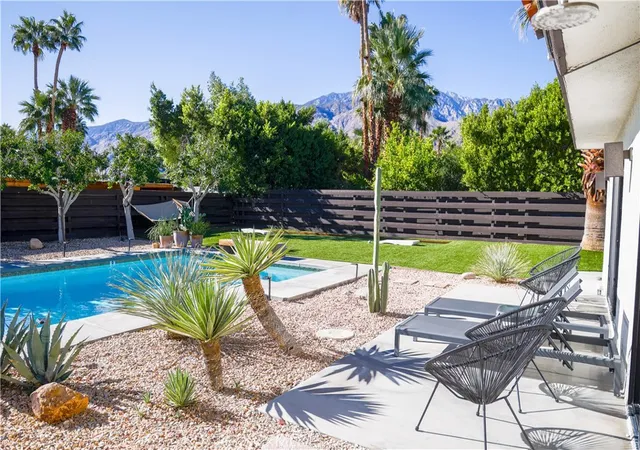 Photo 1 of Single family home for sale at 1133 E Via Escuela, Palm Springs, CA 92262 | MLS# IG26009640 | Listing updated on 2026-06-24