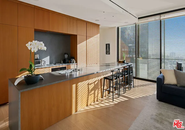 5th image of 9040 W Sunset Blvd, West Hollywood, CA 90069