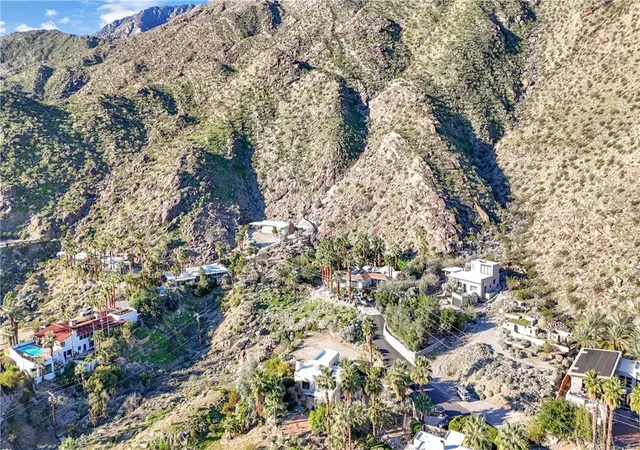 Photo 2 of Land for sale at 1870 S Crestview, Palm Springs, CA 92264 | MLS# IG26008391 | Listing updated on 2026-10-09