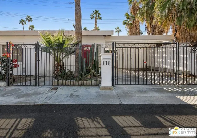 2nd image of 111 Canyon Rock Rd, Palm Springs, CA 92264 | MLS# 26636641PS