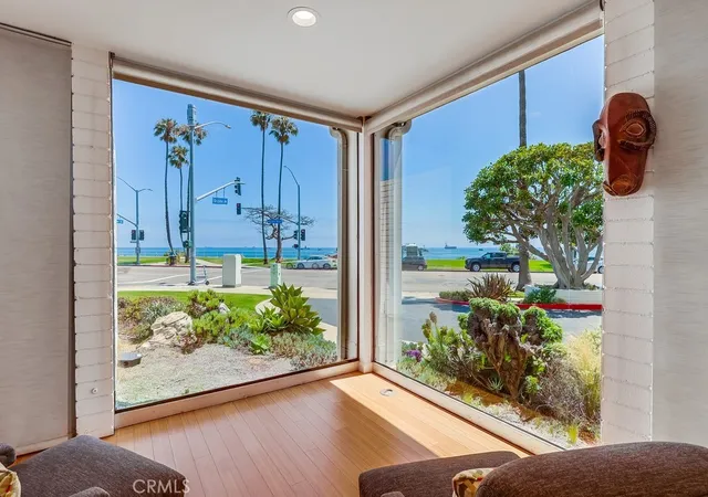 Listing Photo 4 - Condo for sale in building located at 2999 E Ocean Blvd, Long Beach, CA 90803 - Unit #120