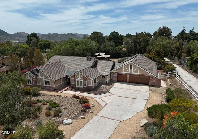 2nd image of 2735 Los Pinos Cir, Santa Rosa Valley, CA 93012 | MLS# V1-34126