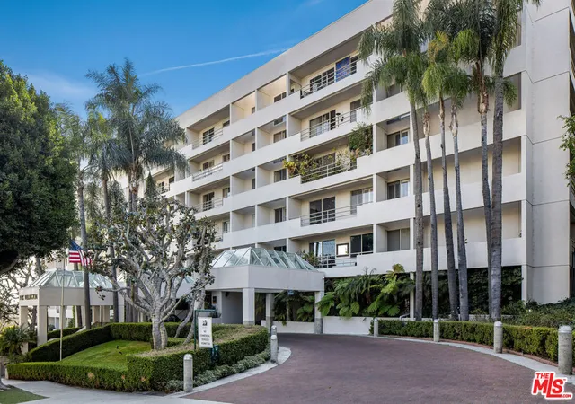 Photo 3 of Condo for sale at 1131 Alta Loma Rd #412, West Hollywood, CA 90069 | MLS# 26637771 | Listing updated on 2026-10-09