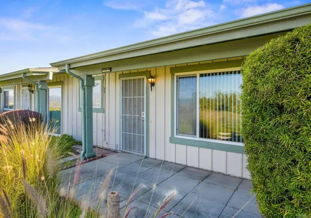 3rd image of 4440 Skimmer Wy, Oceanside, CA 92057 | MLS# NDP2600469