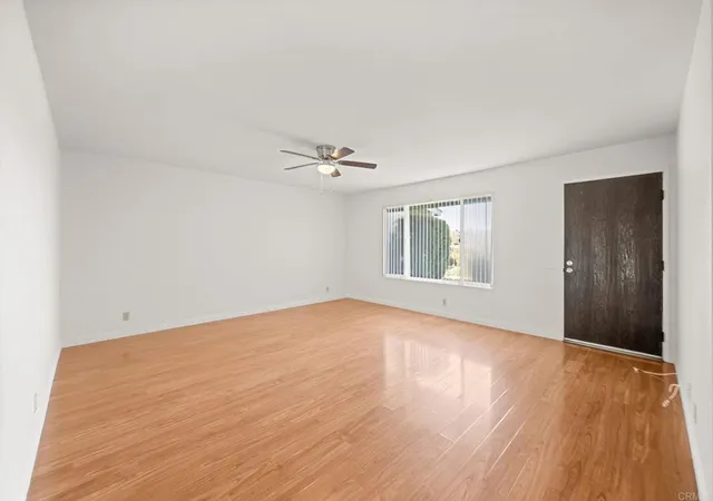 4th image of 4440 Skimmer Wy, Oceanside, CA 92057 | MLS# NDP2600469