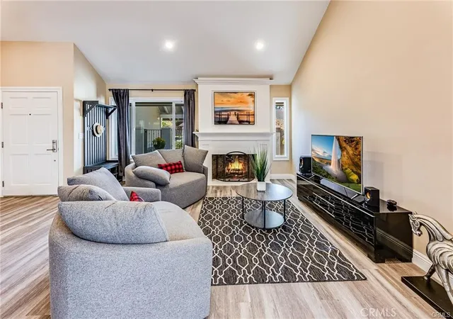 Photo 4 of Single family home for sale at 8380 Kentland, West Hills, CA 91304 | MLS# SR26010551 | Listing updated on 2026-09-21