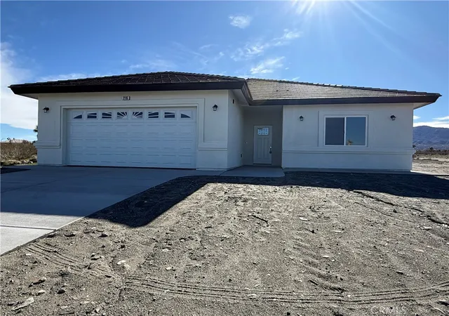 Single family home for sale at 2115 Seville Pl, Pinon Hills, CA 92372 | MLS# DW26010061