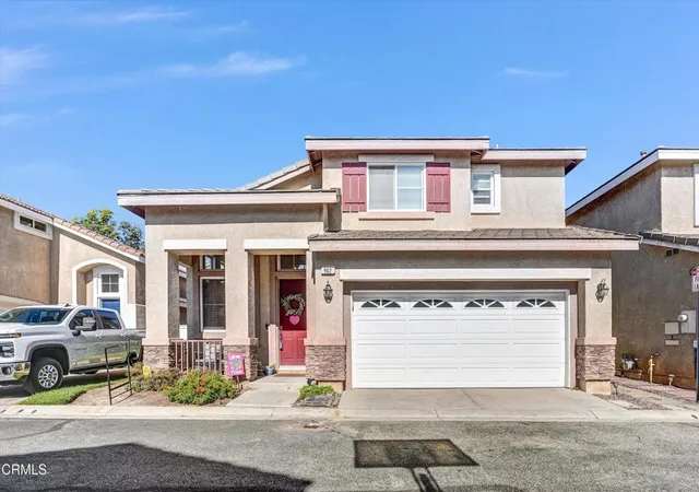 1st image of 902 Paseo Brisas Lindas, Oxnard, CA 93030 | MLS# V1-34135