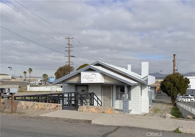 Homes for sale in Barstow, CA | 521 E Williams St, Barstow, CA 92311 | MLS# HD26010748