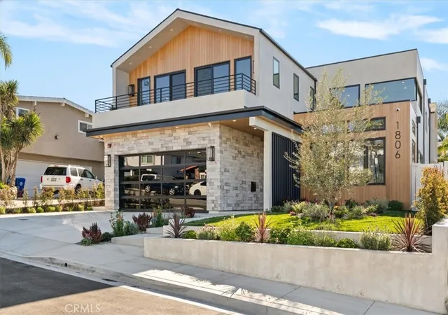 Homes for sale in Manhattan Beach, CA | 1806 6Th St, Manhattan Beach, CA 90266 | MLS# SB26010700