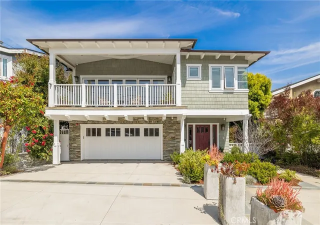 Homes for sale in Hermosa Beach, CA | 521 24th Pl, Hermosa Beach, CA 90254 | MLS# SB26010601
