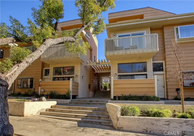 Photo 1 of Sale Pending at 456 E San Jose #L, Burbank, CA 91501 | MLS# GD26010056 | Listing updated on 2026-03-10