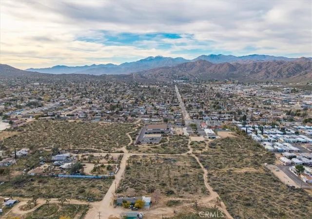 25th image of 8129 Stardust, Yucca Valley, CA 92284 | MLS# JT25280207