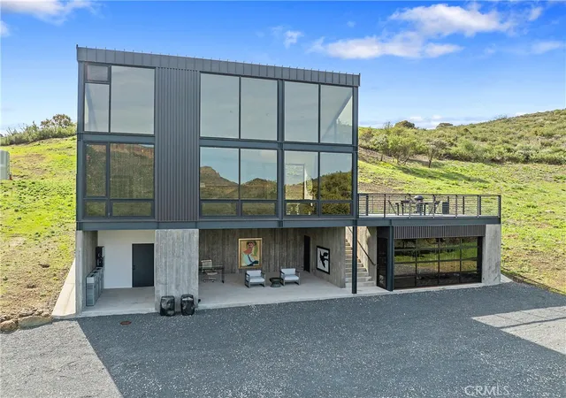 3rd image of 10120 Yerba Buena Rd, Malibu, CA 90265 | MLS# SR26007030