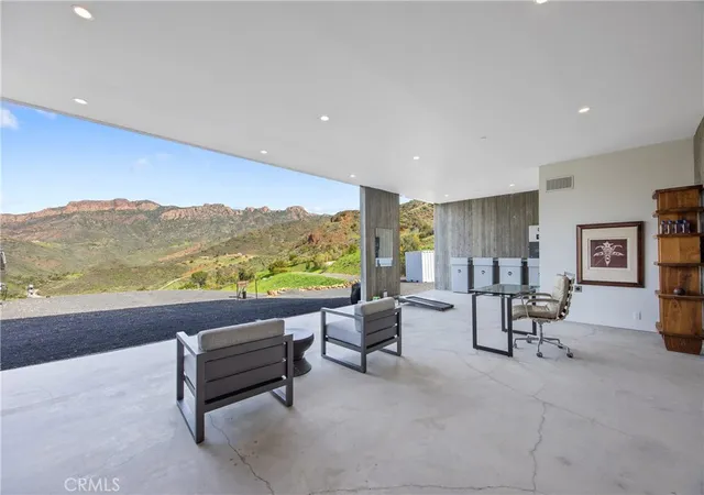 4th image of 10120 Yerba Buena Rd, Malibu, CA 90265 | MLS# SR26007030