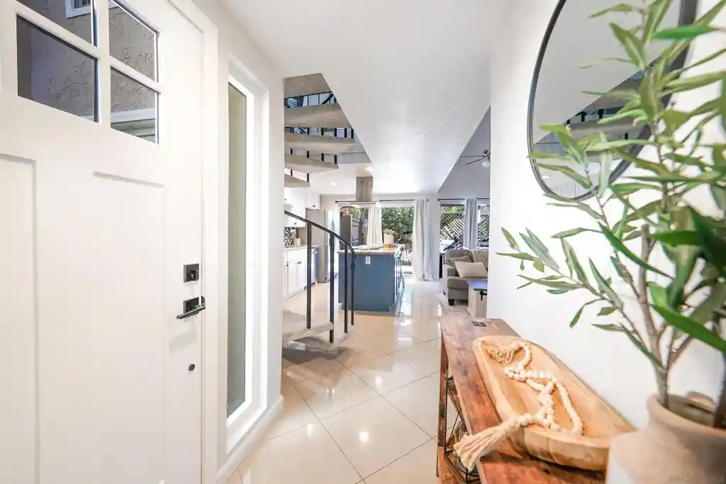 Listing Photo 2 - Condo for sale in 23658 Country Villa Rd located at 23658 Country Villa Rd, Ramona, CA 92065 - Unit 23658 Country Villa Rd