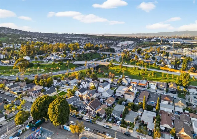 3rd image of 578 W Oliver, San Pedro, CA 90731 | MLS# SB26011242