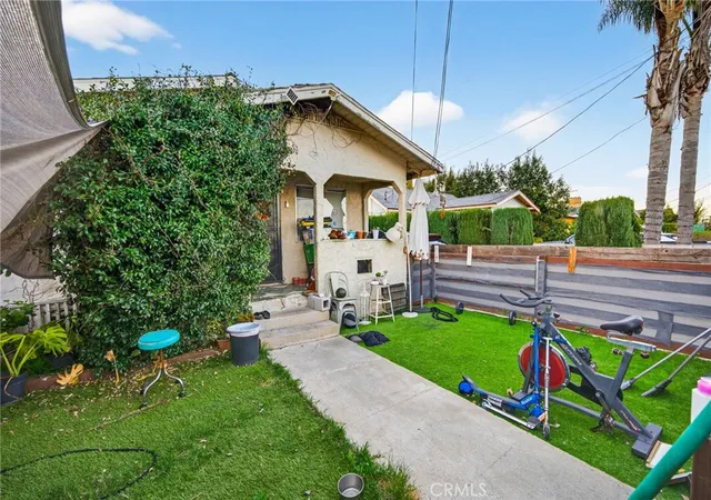 5th image of 578 W Oliver, San Pedro, CA 90731 | MLS# SB26011242