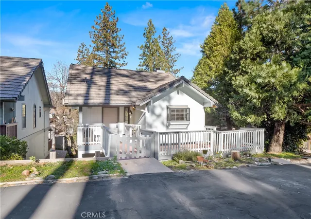 Photo 1 of Sale Pending at 40557 Saddleback Rd, Bass Lake, CA 93604 | MLS# FR26009662 | Listing updated on 2026-09-28