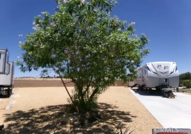 4th image of 19348 Birdie Way, Apple Valley, CA 92308 | MLS# HD26010835